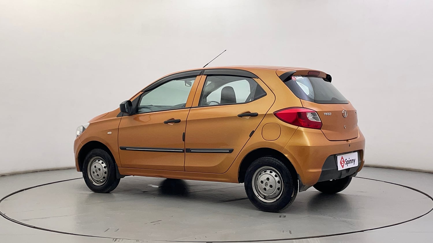 Used 2017 Tata Tiago Revotron XM Petrol Manual exterior LEFT REAR CORNER VIEW