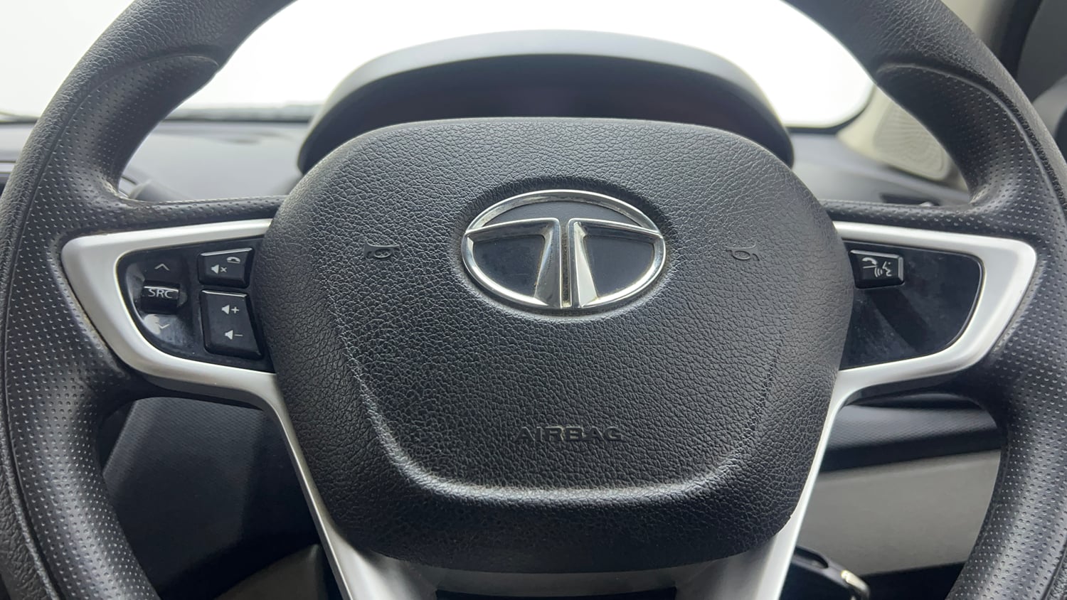 Used 2017 Tata Tiago Revotron XZA Petrol Automatic top_features Steering mounted controls