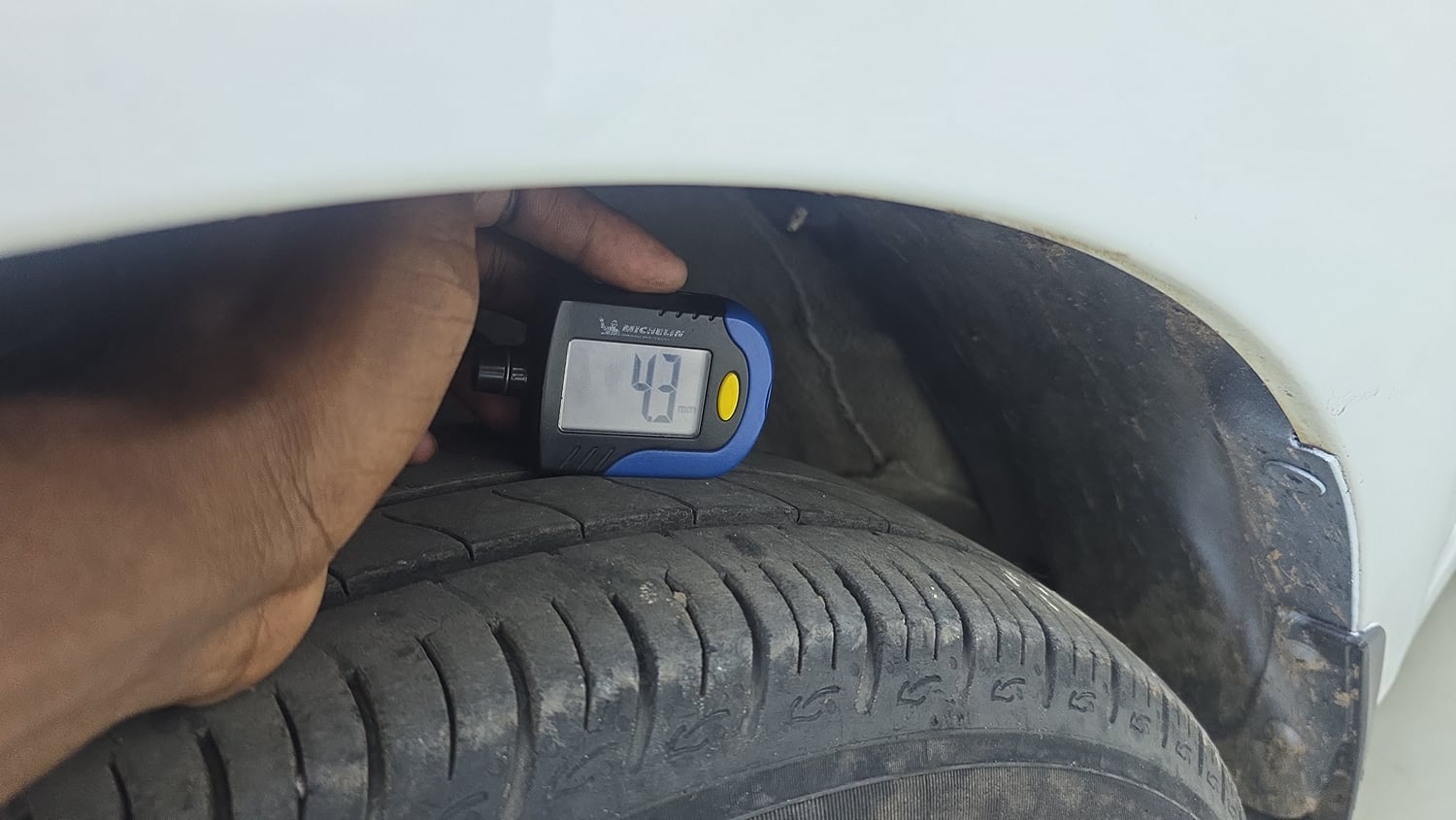 Used 2018 Hyundai Elite i20 Asta 1.2 Petrol Manual tyres LEFT FRONT TYRE TREAD VIEW
