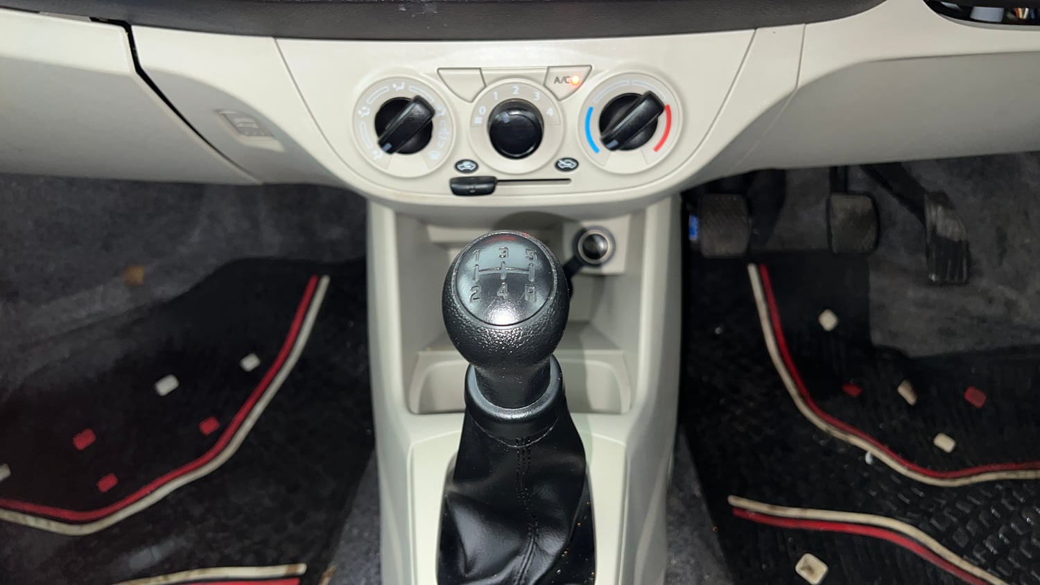 Used 2021 Maruti Suzuki Alto 800 VXi Petrol Manual interior GEAR  KNOB VIEW