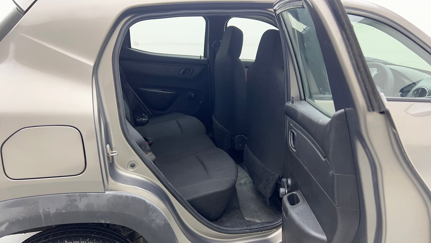 Used 2018 Renault Kwid 1.0 RXT AMT Opt Petrol Automatic interior RIGHT SIDE REAR DOOR CABIN VIEW