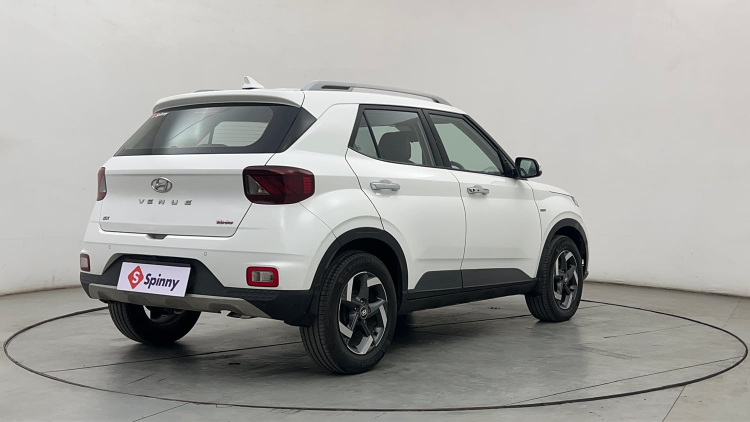 Used 2019 Hyundai Venue SX Plus 1.0 Turbo DCT Petrol Automatic exterior RIGHT REAR CORNER VIEW