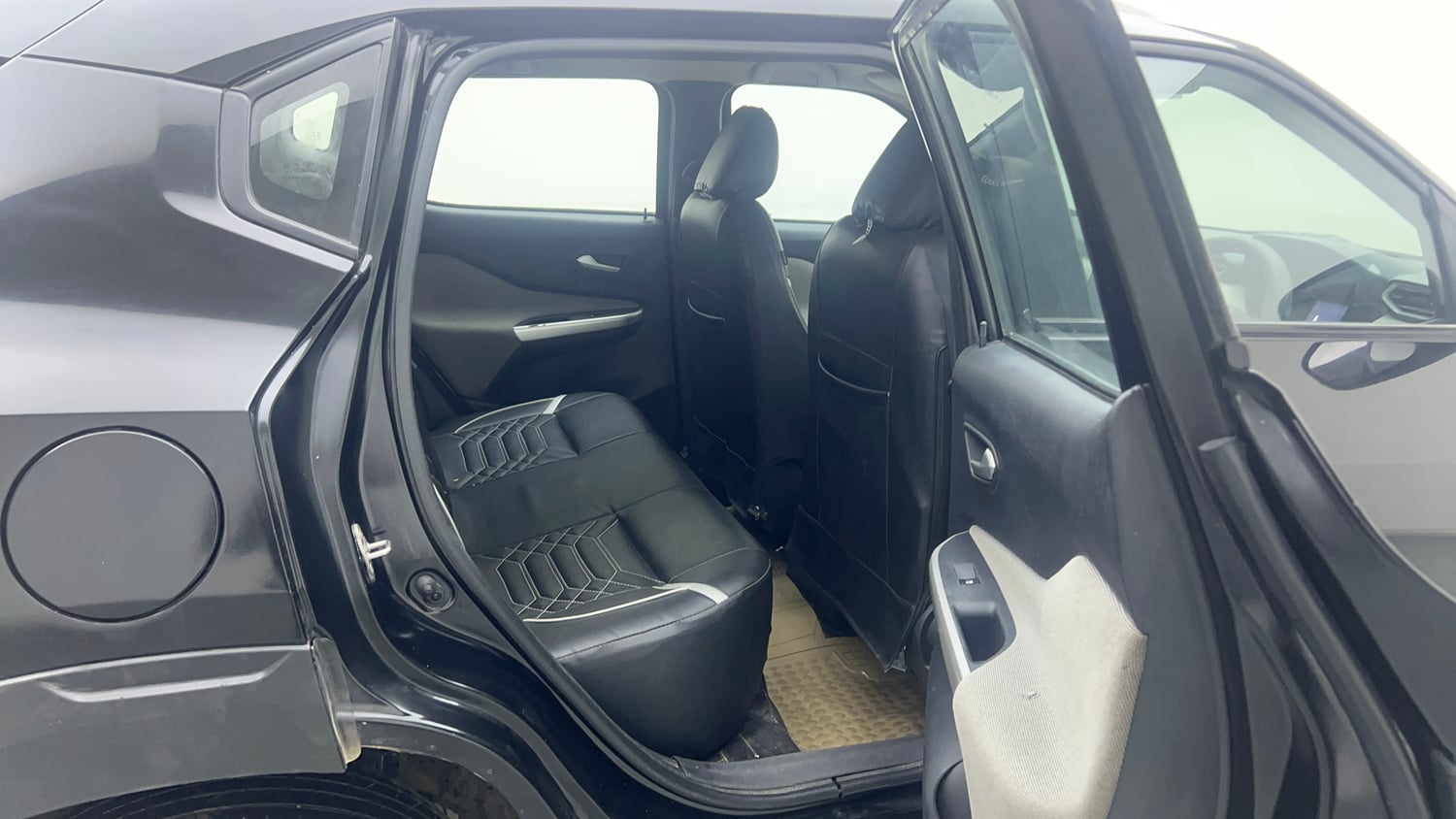 Used 2023 Nissan Magnite XL Petrol Manual interior RIGHT SIDE REAR DOOR CABIN VIEW