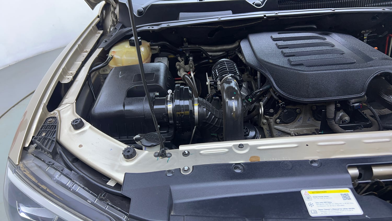Used 2023 Mahindra Scorpio N Z8 L Petrol AT 6 STR Petrol Automatic engine ENGINE RIGHT SIDE VIEW