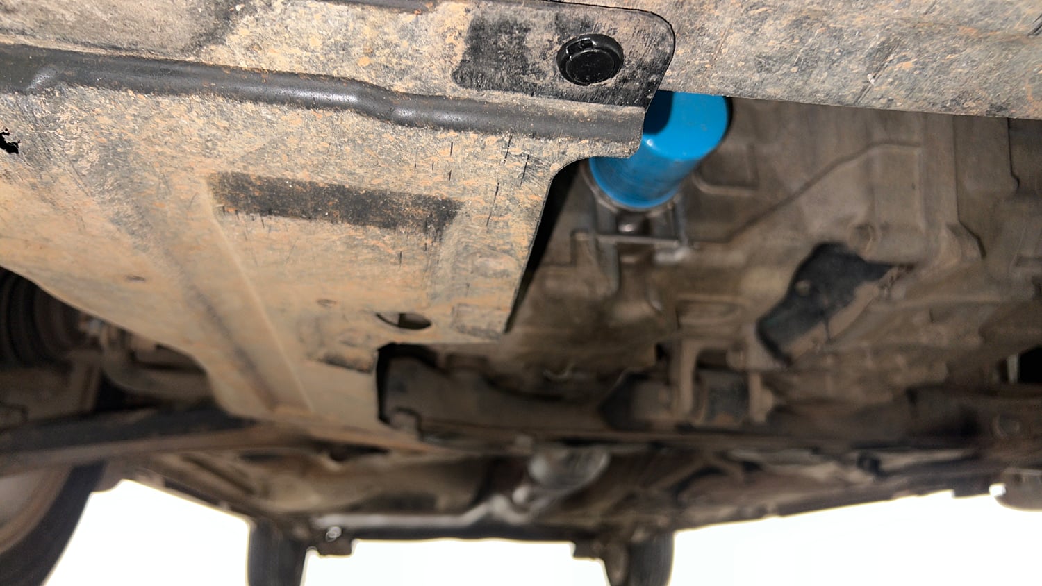 Used 2018 Honda BR-V V Petrol Petrol Manual extra FRONT LEFT UNDERBODY VIEW