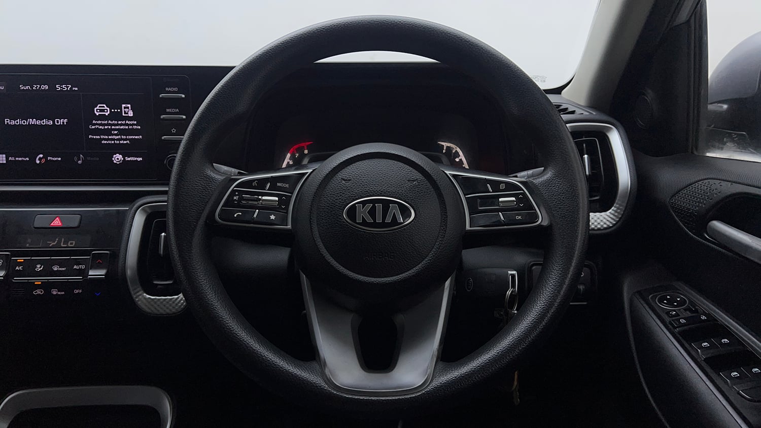 Used 2020 Kia Sonet HTX Plus 1.0 iMT Petrol Manual interior STEERING VIEW