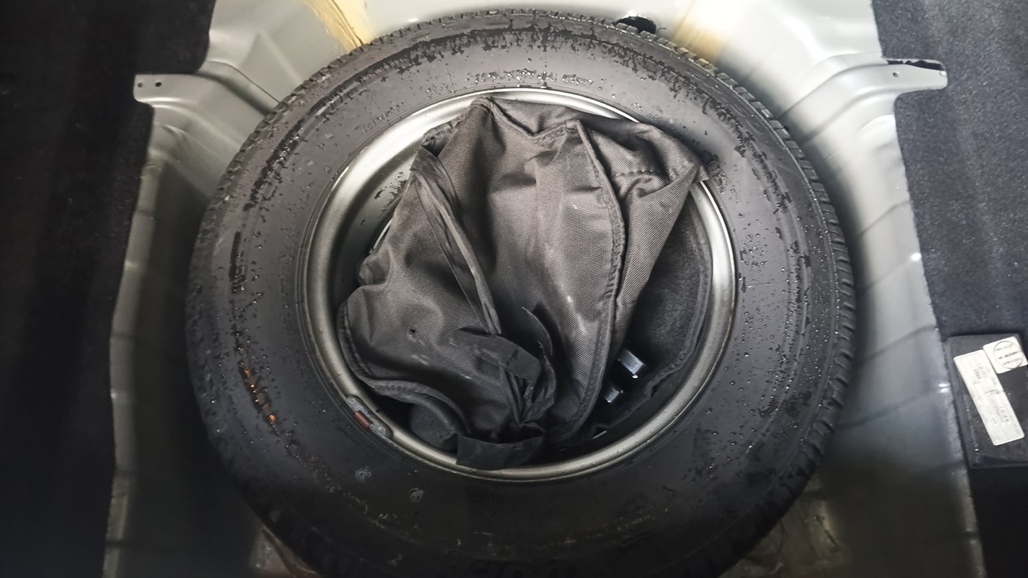 Used 2022 Tata Altroz XZ Plus i-Turbo Petrol Petrol Manual tyres SPARE TYRE VIEW