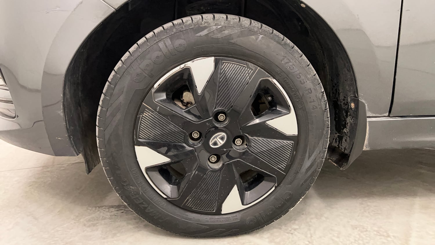 Used 2023 Tata Tiago EV XZ Plus Long Range Electric Automatic tyres LEFT FRONT TYRE RIM VIEW