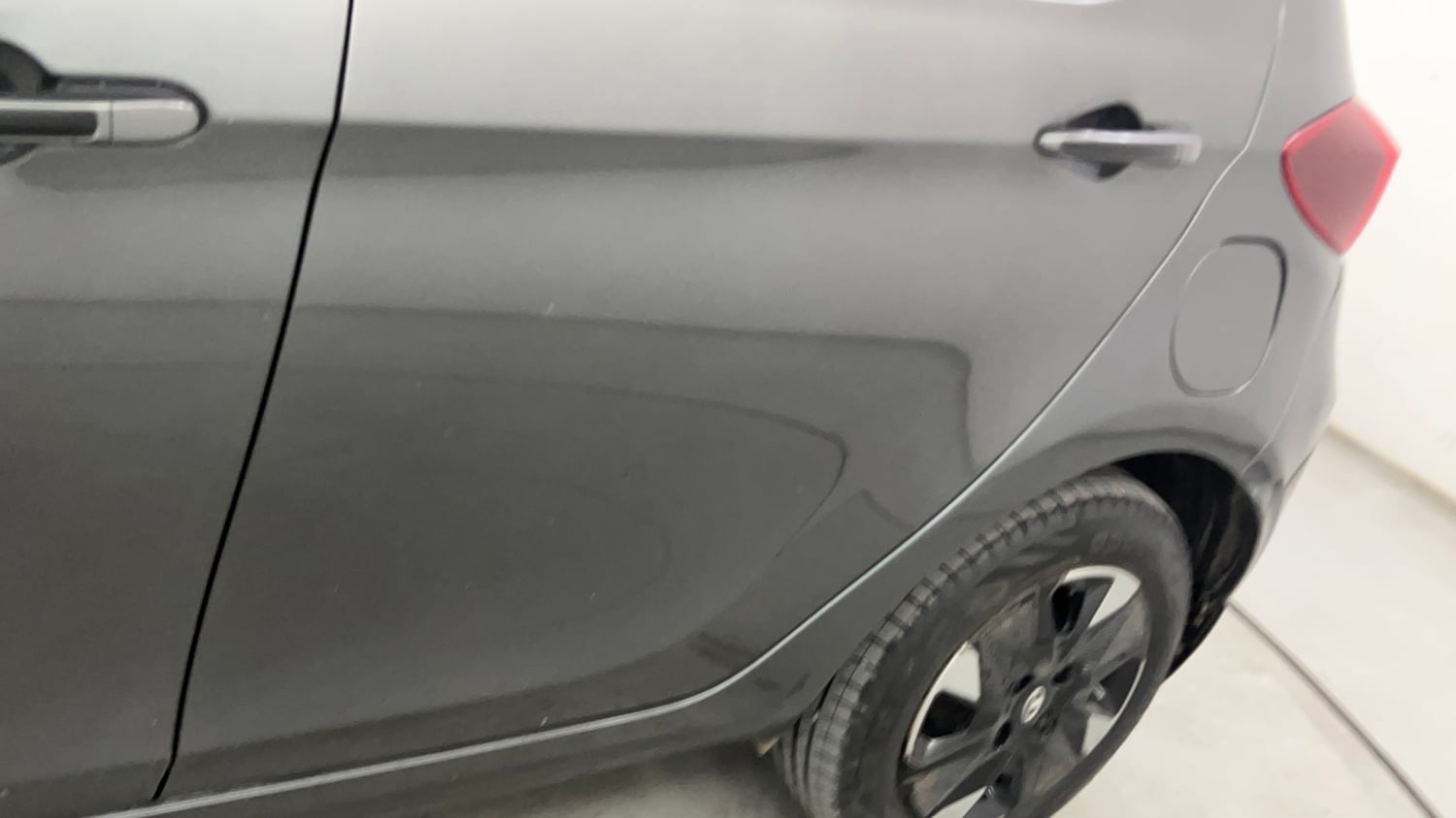 Used 2023 Tata Tiago EV XZ Plus Long Range Electric Automatic dents MINOR SCRATCH