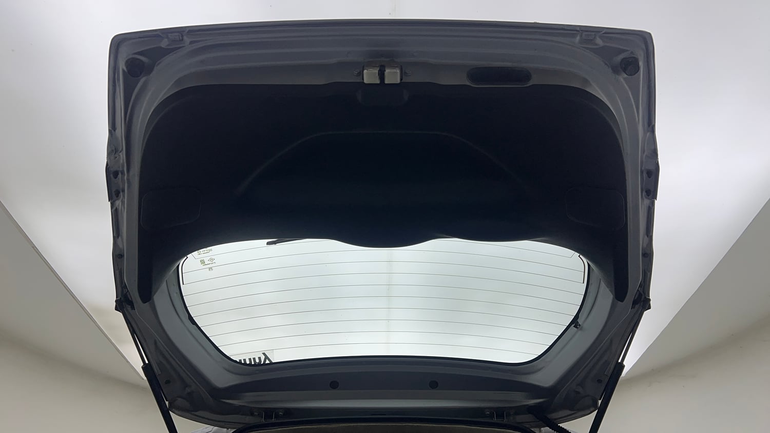 Used 2022 Honda WR-V VX MT Petrol Petrol Manual interior DICKY DOOR OPEN VIEW