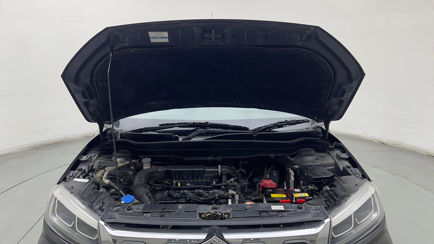 Used 2021 Maruti Suzuki Vitara Brezza ZXi Plus AT SHVS Petrol Automatic engine ENGINE & BONNET OPEN FRONT VIEW