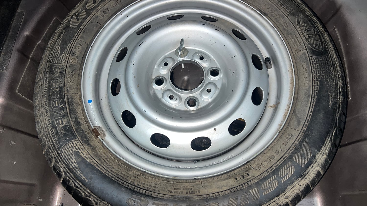 Used 2017 Tata Tiago Revotron XZA Petrol Automatic tyres SPARE TYRE VIEW