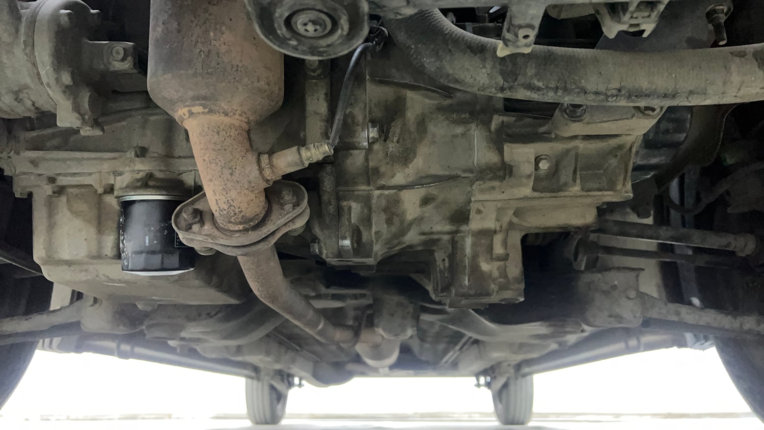 Used 2014 Maruti Suzuki Wagon R VXI Petrol Manual extra FRONT LEFT UNDERBODY VIEW