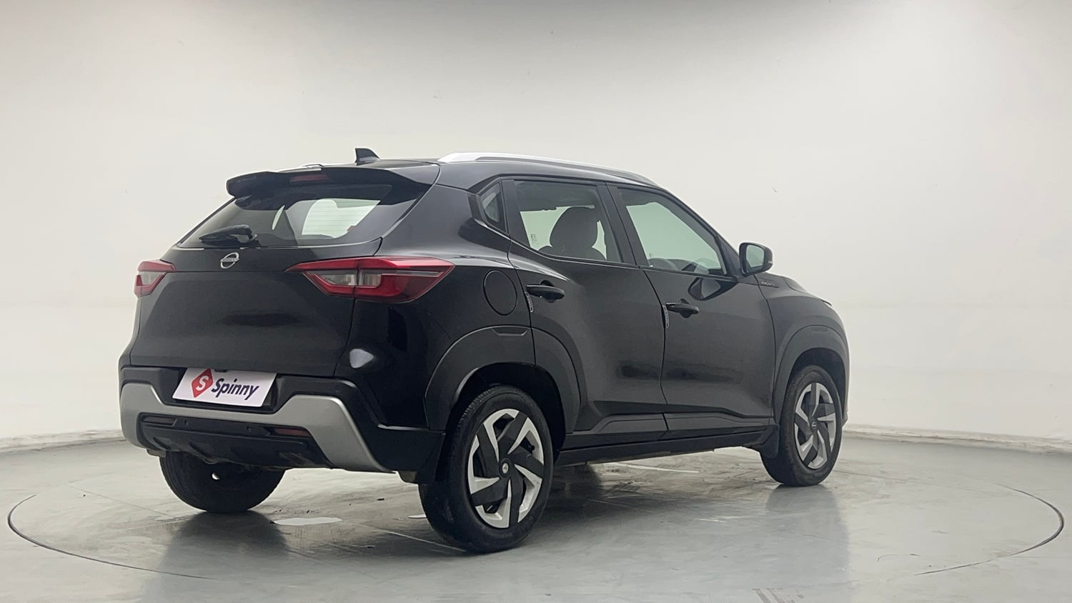 Used 2023 Nissan Magnite XL Petrol Manual exterior RIGHT REAR CORNER VIEW