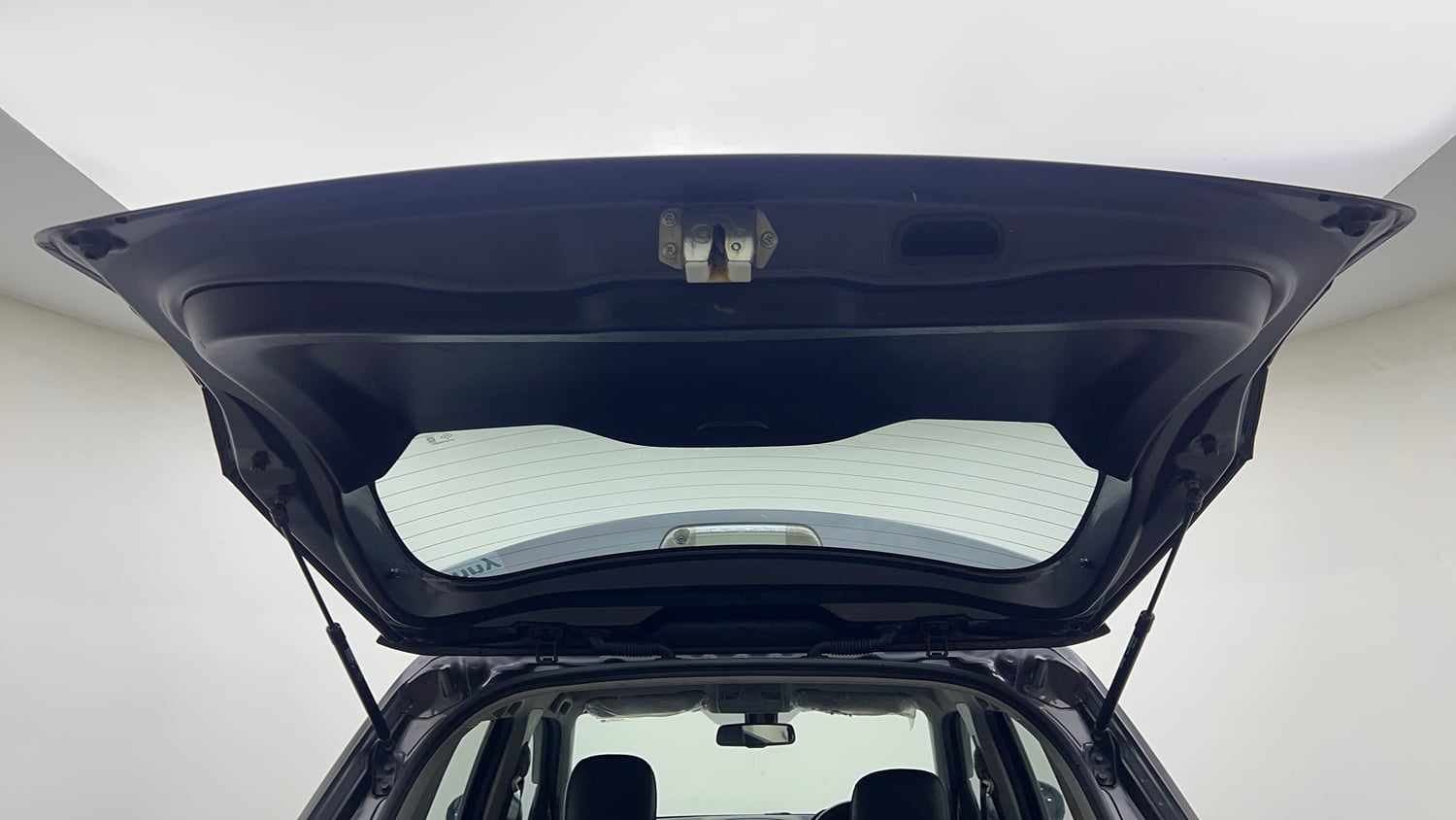 Used 2021 Maruti Suzuki Vitara Brezza ZXi Plus AT SHVS Petrol Automatic interior DICKY DOOR OPEN VIEW