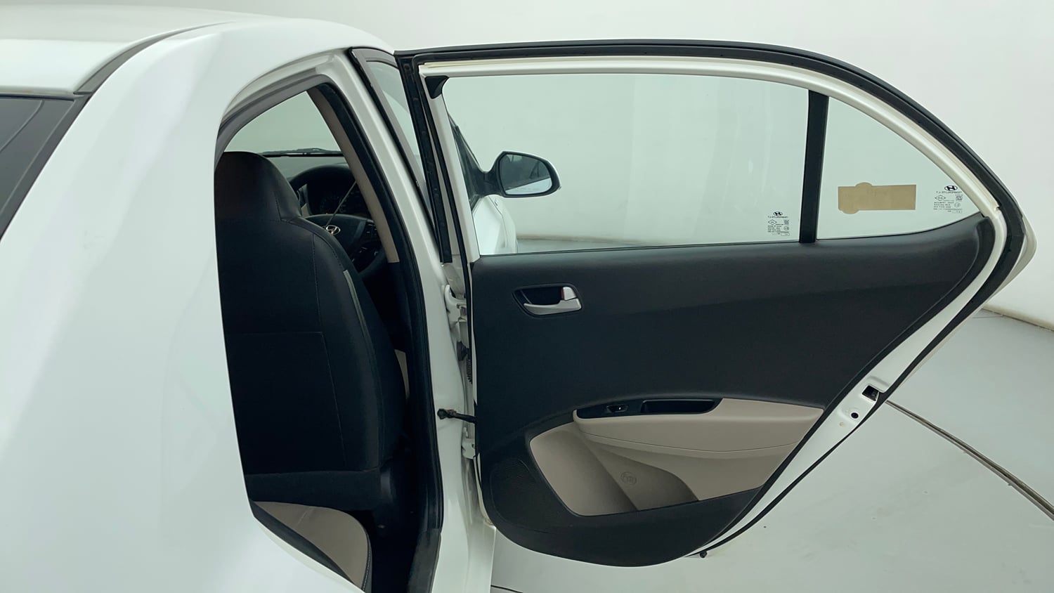 Used 2014 Hyundai Xcent S 1.2 (O) Petrol Manual interior RIGHT REAR DOOR OPEN VIEW