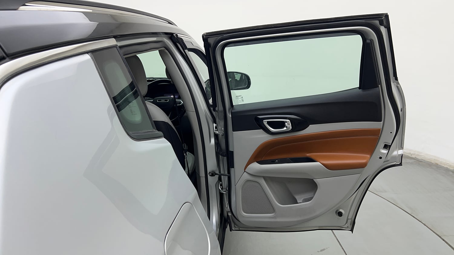 Used 2022 Jeep Compass Limited (O) 1.4 Petrol DCT Petrol Automatic interior RIGHT REAR DOOR OPEN VIEW