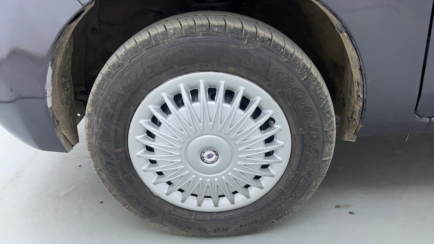 Used 2022 Maruti Suzuki Alto 800 LXi (O) Petrol Manual tyres LEFT FRONT TYRE RIM VIEW