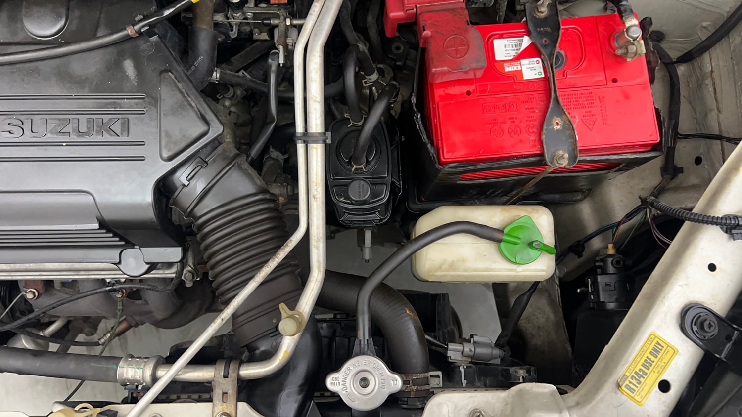 Used 2017 Maruti Suzuki Wagon R VXI Petrol Manual engine ENGINE LEFT SIDE VIEW