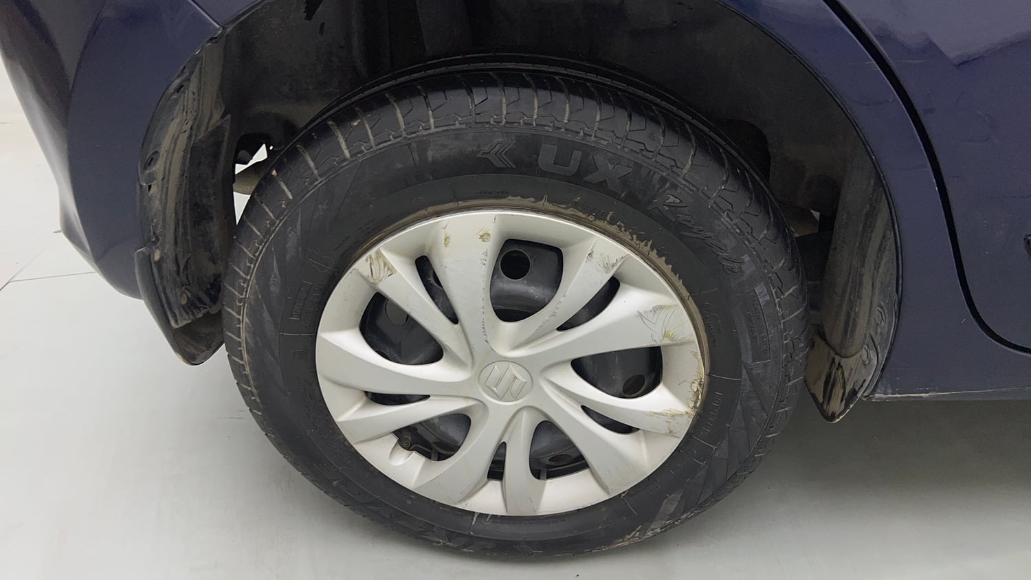 Used 2021 Maruti Suzuki Swift VXi Petrol Manual tyres RIGHT REAR TYRE RIM VIEW