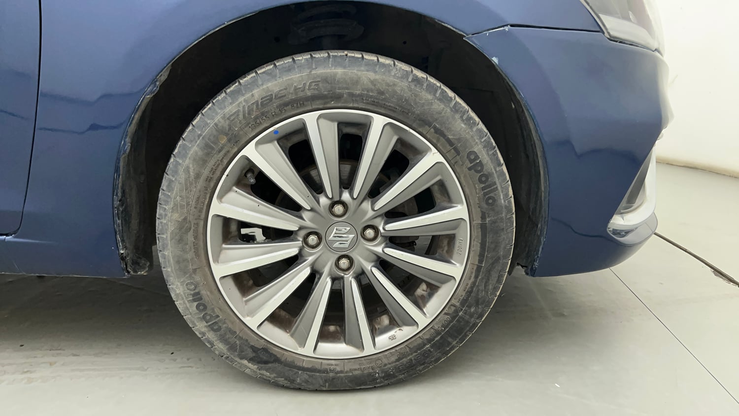Used 2020 Maruti Suzuki Ciaz Alpha 1.5 AT Petrol Automatic tyres RIGHT FRONT TYRE RIM VIEW