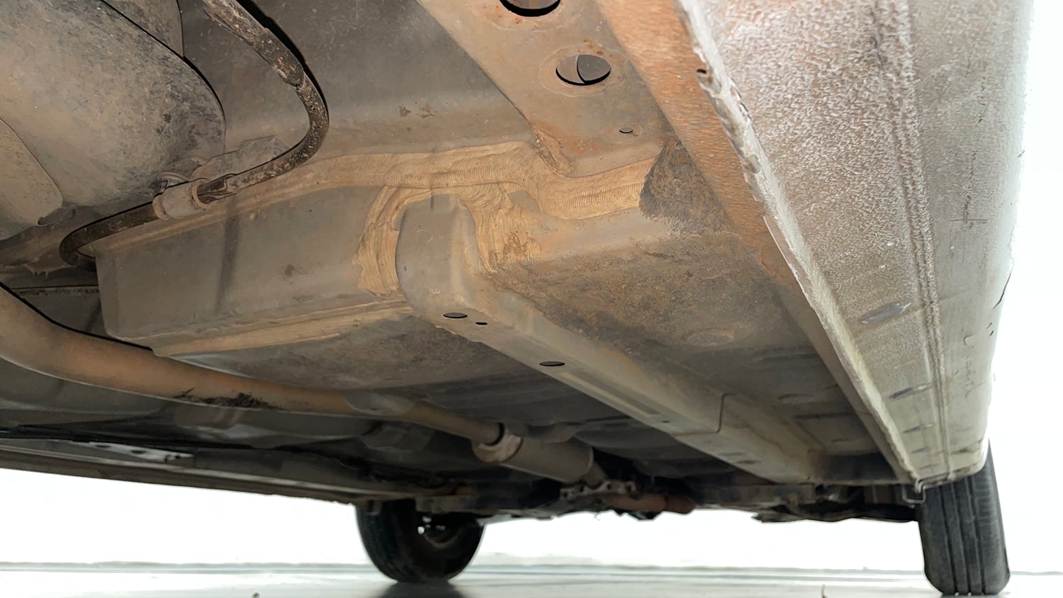 Used 2012 Hyundai i10 Sportz 1.2 Kappa2 Petrol Manual extra REAR RIGHT UNDERBODY VIEW