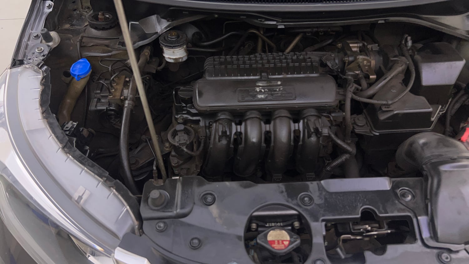 Used 2018 Honda BR-V V Petrol Petrol Manual engine ENGINE RIGHT SIDE VIEW