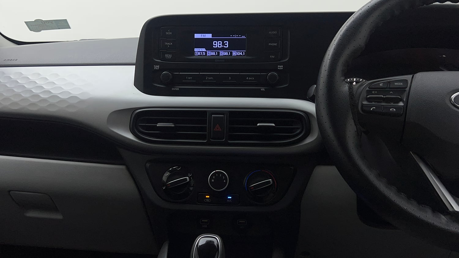 Used 2019 Hyundai Grand i10 Nios Magna AMT 1.2 Kappa VTVT Petrol Automatic interior MUSIC SYSTEM & AC CONTROL VIEW