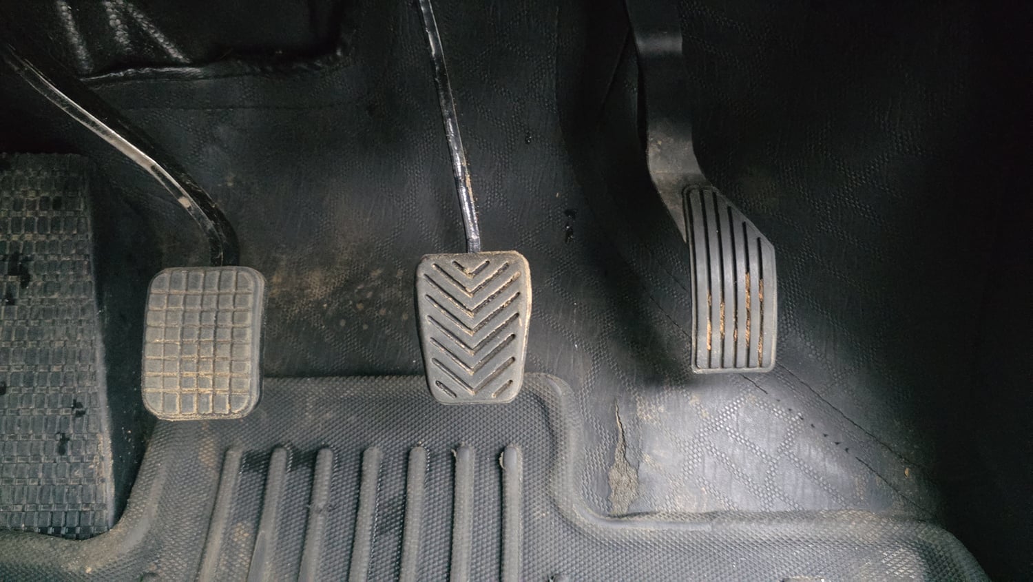 Used 2022 Tata Punch Creative Dual Tone Petrol Manual interior PEDALS VIEW
