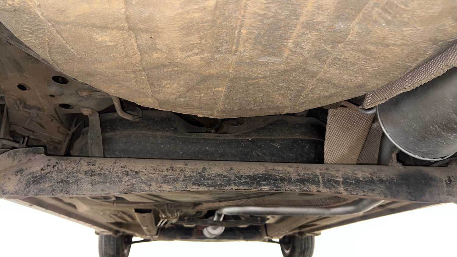 Used 2016 Ford Figo Trend 1.2 Ti-VCT Petrol Manual extra REAR UNDERBODY VIEW (TAKEN FROM REAR)