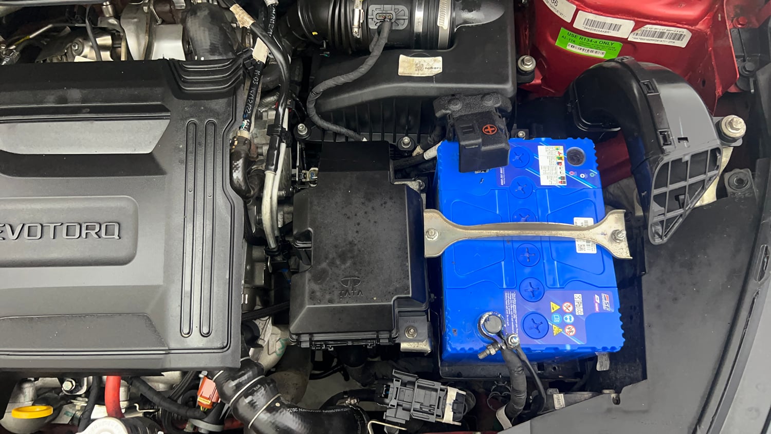 Used 2023 Tata Altroz XZ Diesel Diesel Manual engine ENGINE LEFT SIDE VIEW