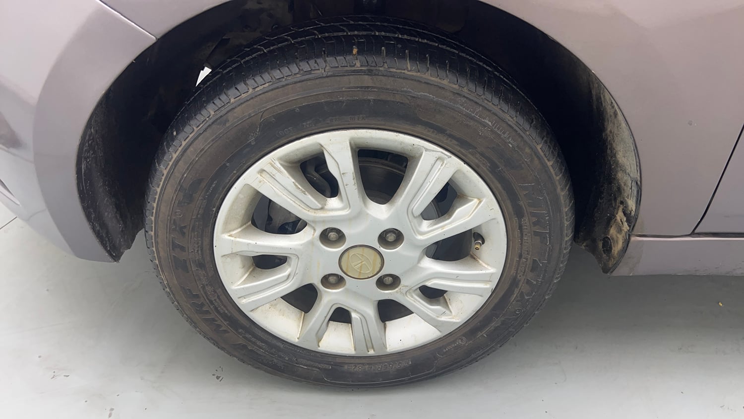 Used 2017 Tata Tiago Revotron XZA Petrol Automatic tyres LEFT FRONT TYRE RIM VIEW
