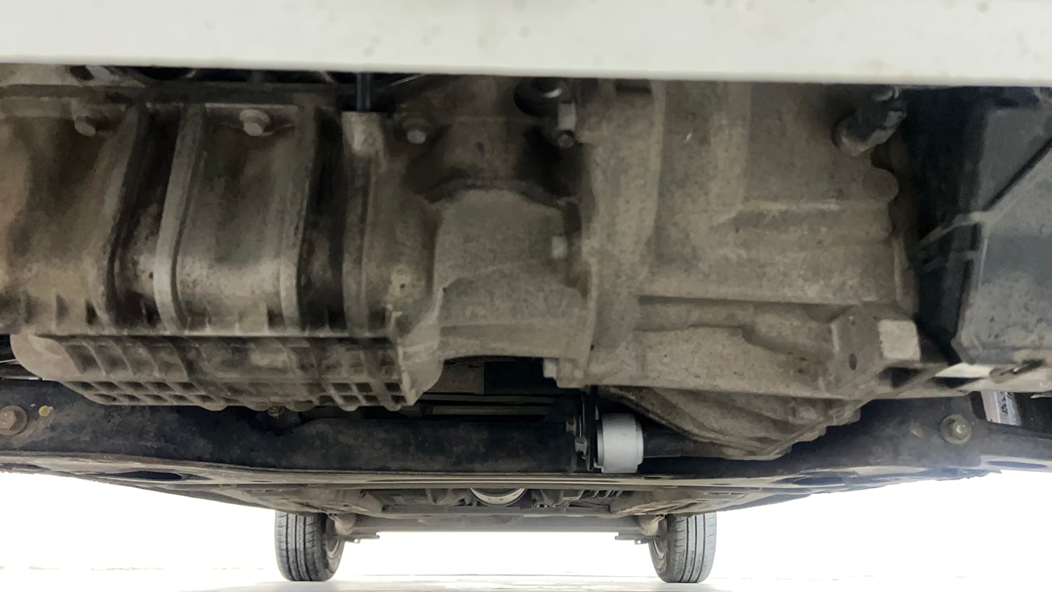 Used 2015 Ford Figo Duratec Petrol Titanium 1.2 Petrol Manual extra FRONT LEFT UNDERBODY VIEW