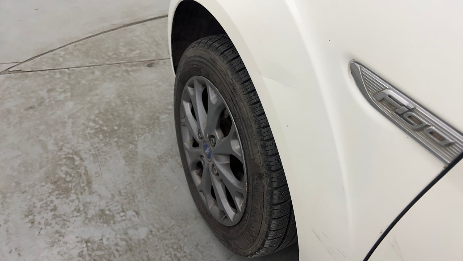 Used 2015 Ford Figo Duratec Petrol Titanium 1.2 Petrol Manual dents MINOR DENT