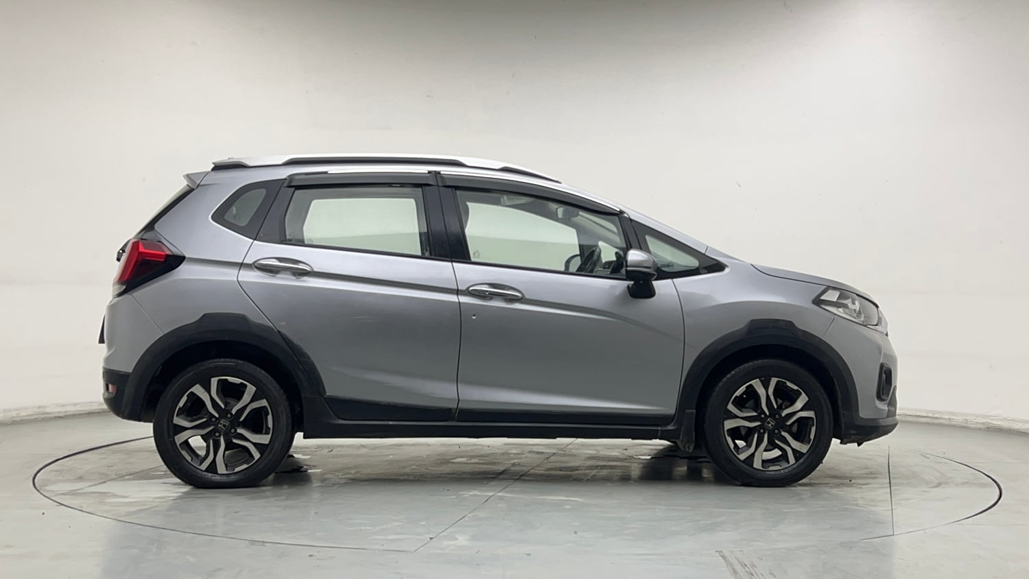Used 2022 Honda WR-V VX MT Petrol Petrol Manual exterior RIGHT SIDE VIEW