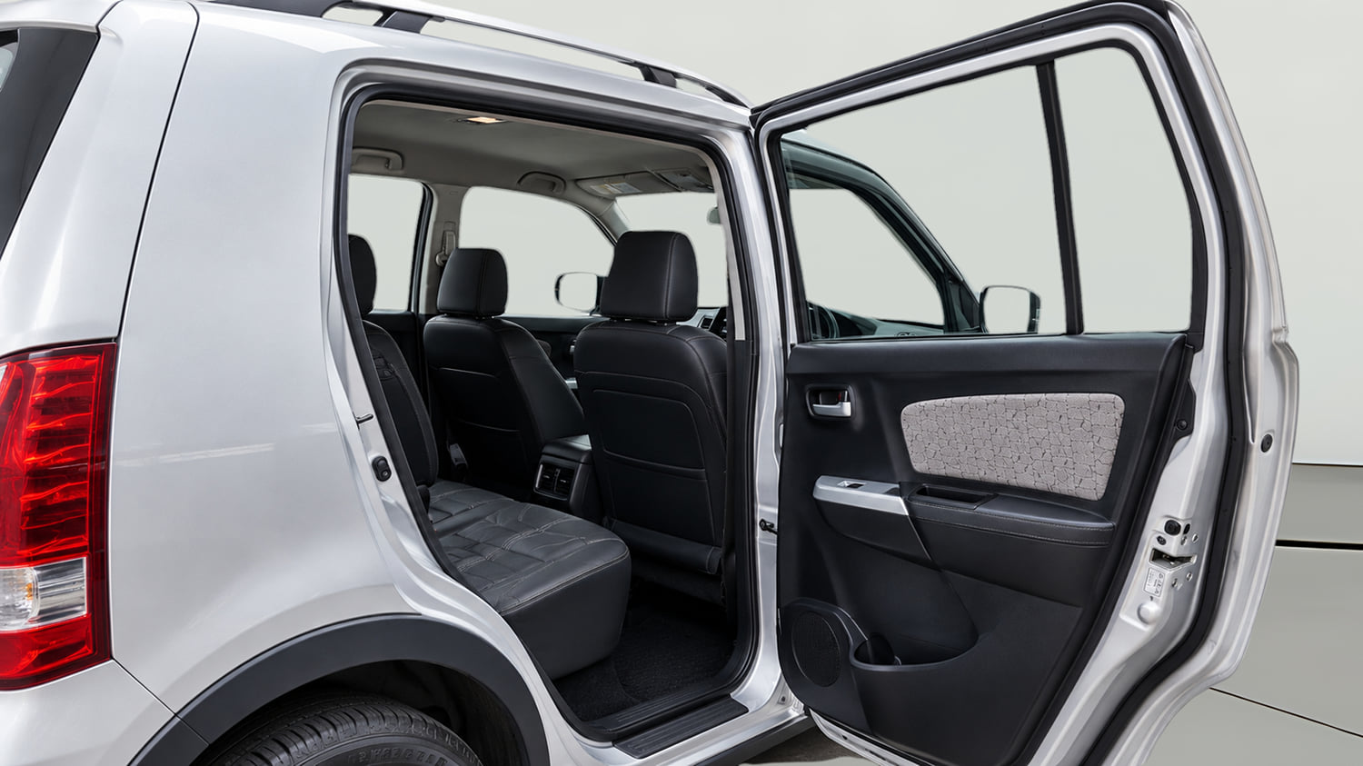Used 2016 Maruti Suzuki Wagon R 1.0 VXI AMT Petrol Automatic interior RIGHT REAR DOOR OPEN VIEW