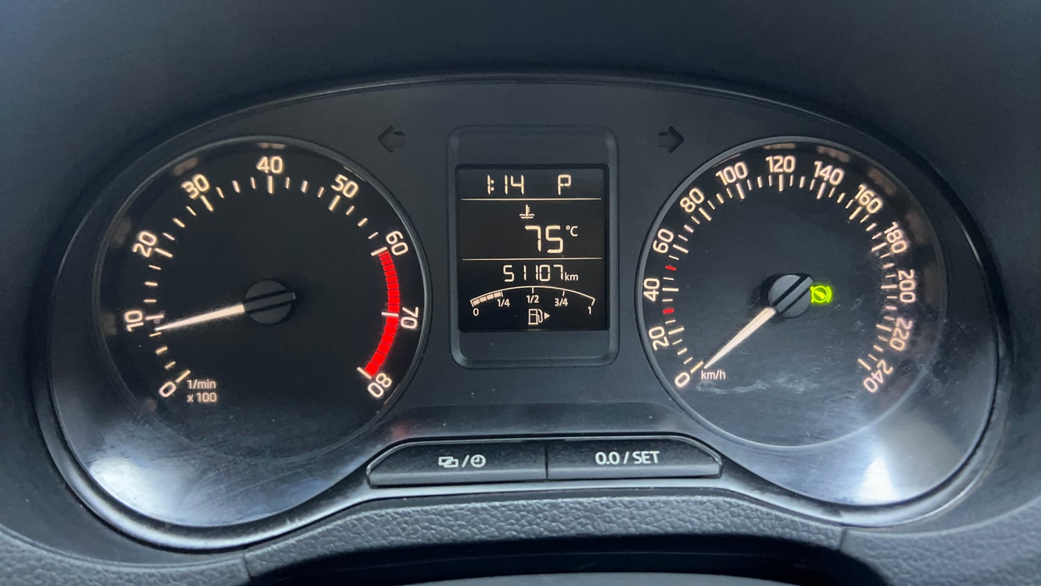Used 2018 Skoda Rapid Style 1.6 MPI AT Petrol Automatic interior CLUSTERMETER VIEW