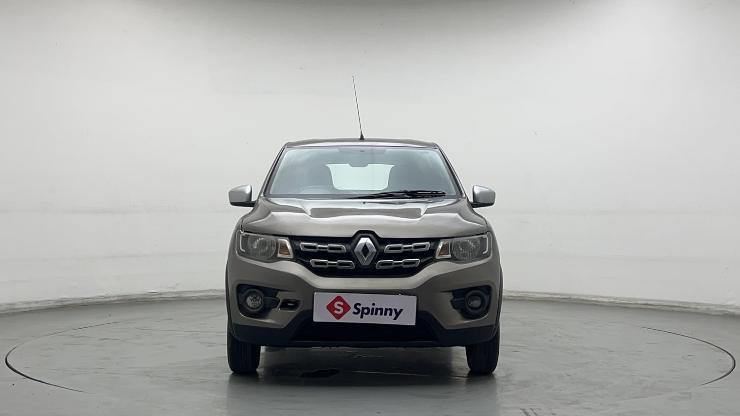 Used 2018 Renault Kwid 1.0 RXT AMT Opt Petrol Automatic exterior FRONT VIEW