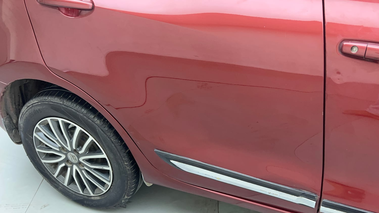 Used 2019 Maruti Suzuki Dzire VXi AMT Petrol Automatic dents MINOR DENT
