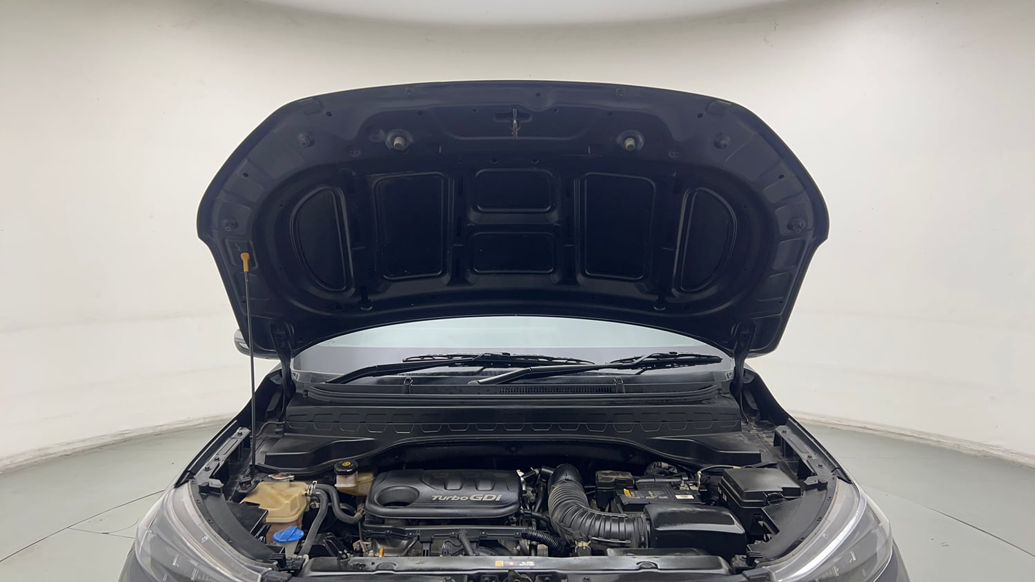 Used 2023 Kia Sonet X Line 1.0 DCT Petrol Automatic engine ENGINE & BONNET OPEN FRONT VIEW