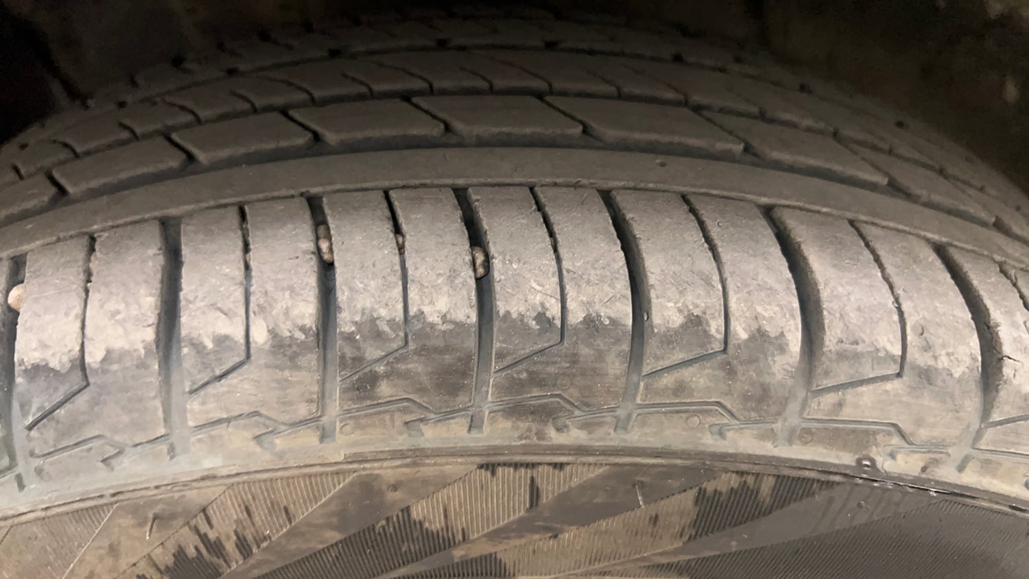 Used 2023 Hyundai Creta SX 1.5 Diesel Diesel Manual tyres LEFT FRONT TYRE TREAD VIEW