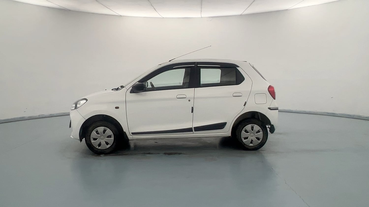 Used 2024 Maruti Suzuki Alto K10 VXi Petrol Manual exterior LEFT SIDE VIEW