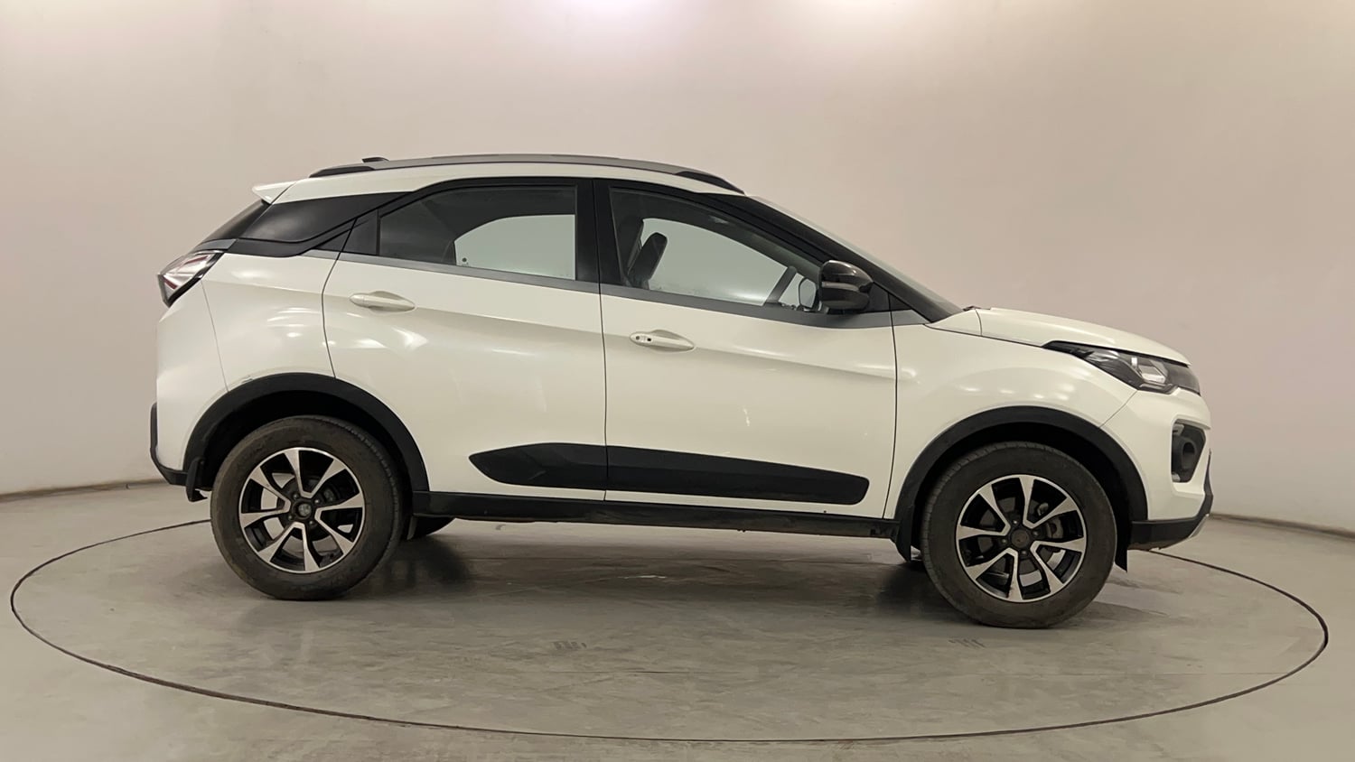 Used 2021 Tata Nexon XZ Plus Diesel Diesel Manual exterior RIGHT SIDE VIEW