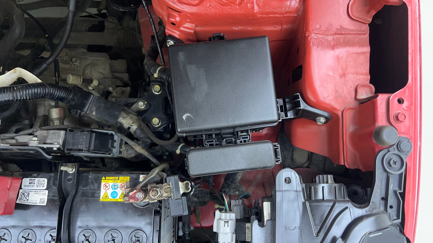 Used 2022 Maruti Suzuki Brezza Vxi AT Petrol Automatic engine ENGINE LEFT SIDE VIEW