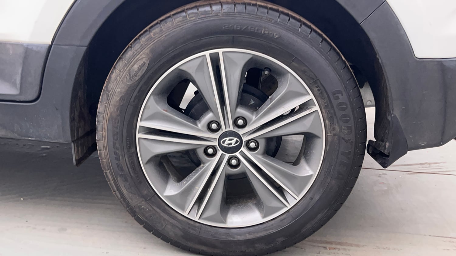 Used 2017 Hyundai Creta 1.6 SX Plus Petrol Special Edition Petrol Manual tyres LEFT REAR TYRE RIM VIEW