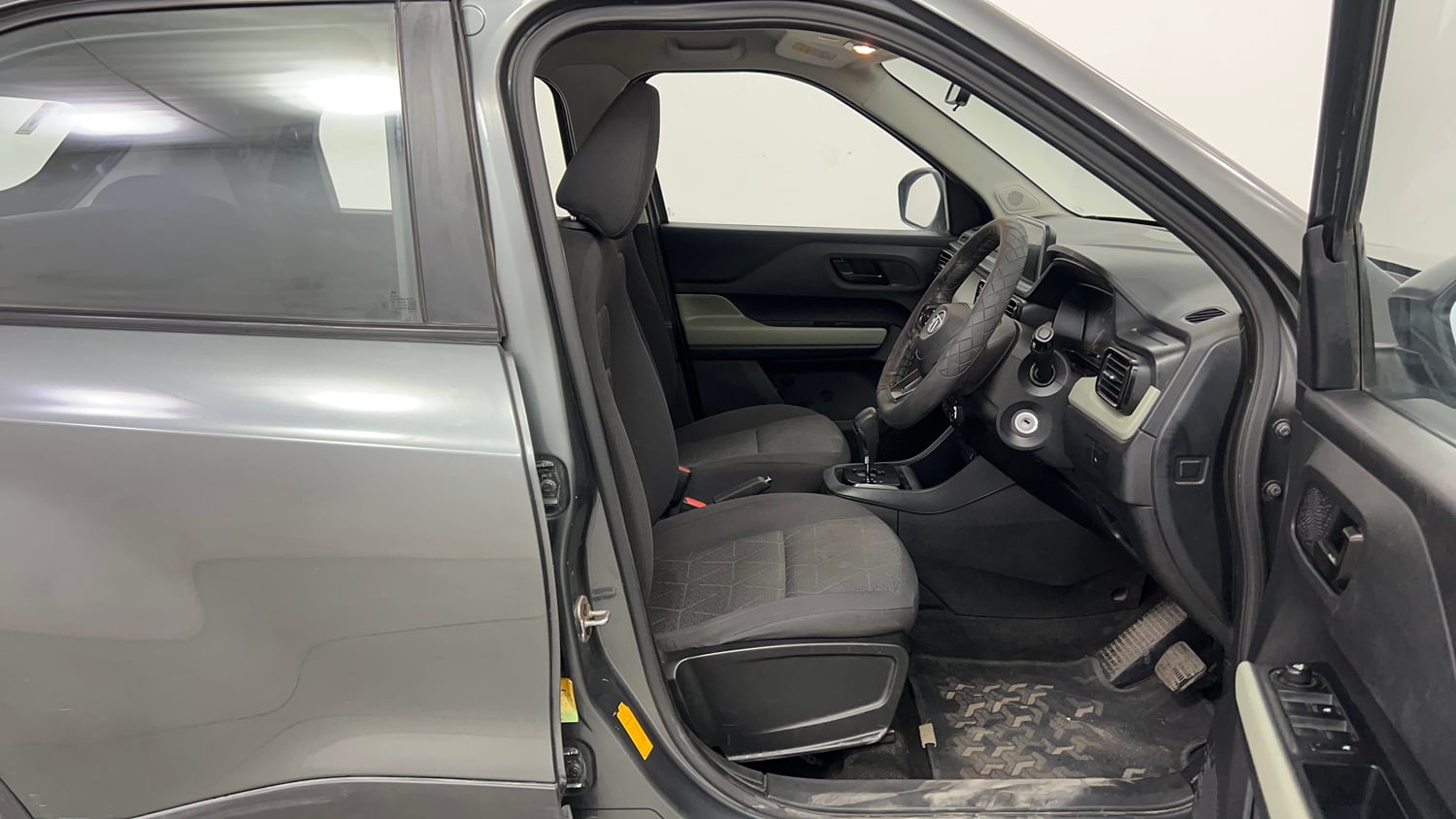 Used 2022 Tata Punch Adventure Rhythm Pack AMT Petrol Automatic interior RIGHT SIDE FRONT DOOR CABIN VIEW
