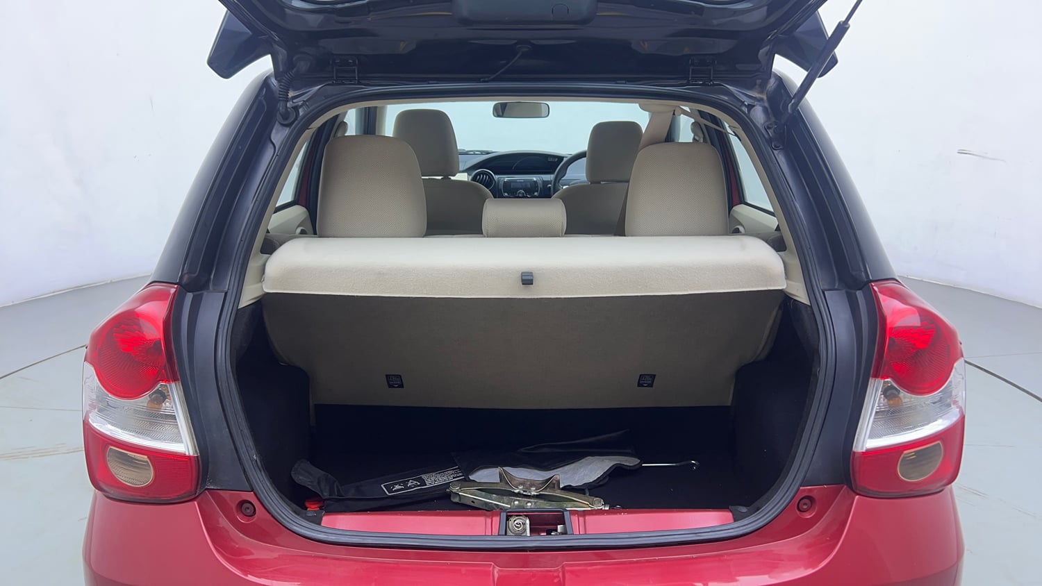 Used 2018 Toyota Etios Liva V Petrol Manual interior DICKY INSIDE VIEW