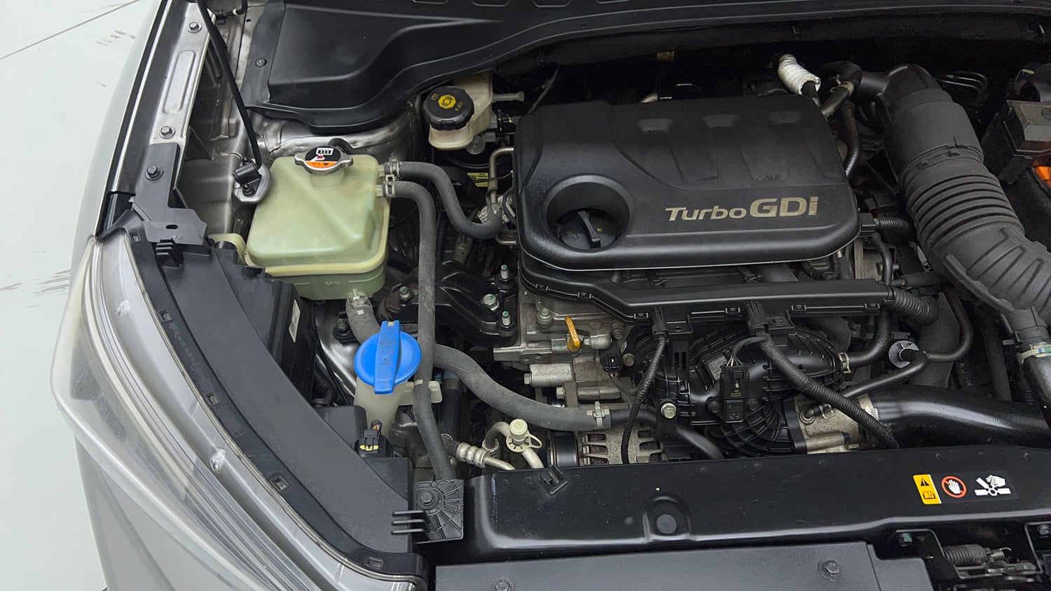 Used 2020 Kia Sonet HTX Plus 1.0 iMT Petrol Manual engine ENGINE RIGHT SIDE VIEW