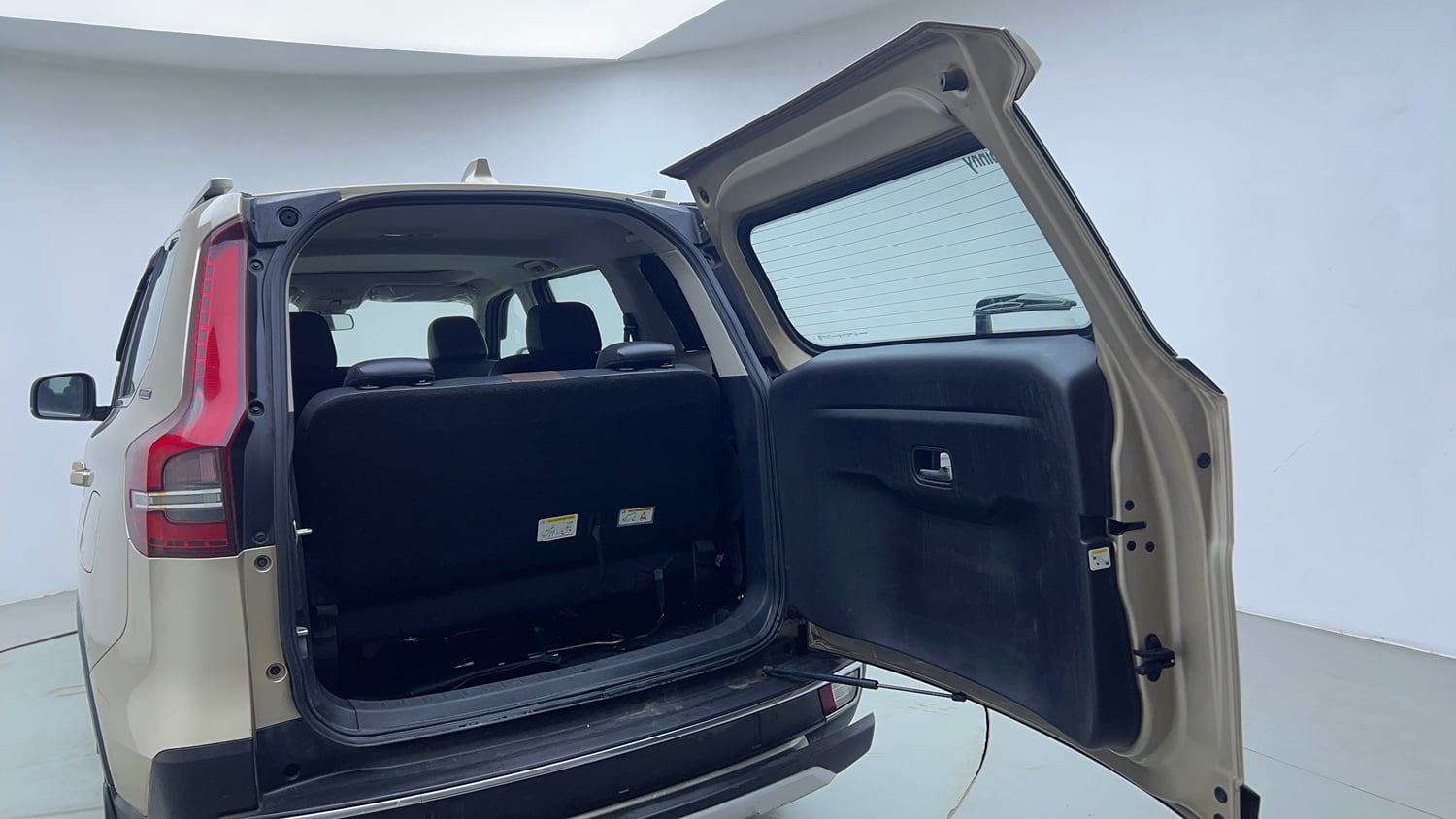 Used 2023 Mahindra Scorpio N Z8 L Petrol AT 6 STR Petrol Automatic interior DICKY DOOR OPEN VIEW