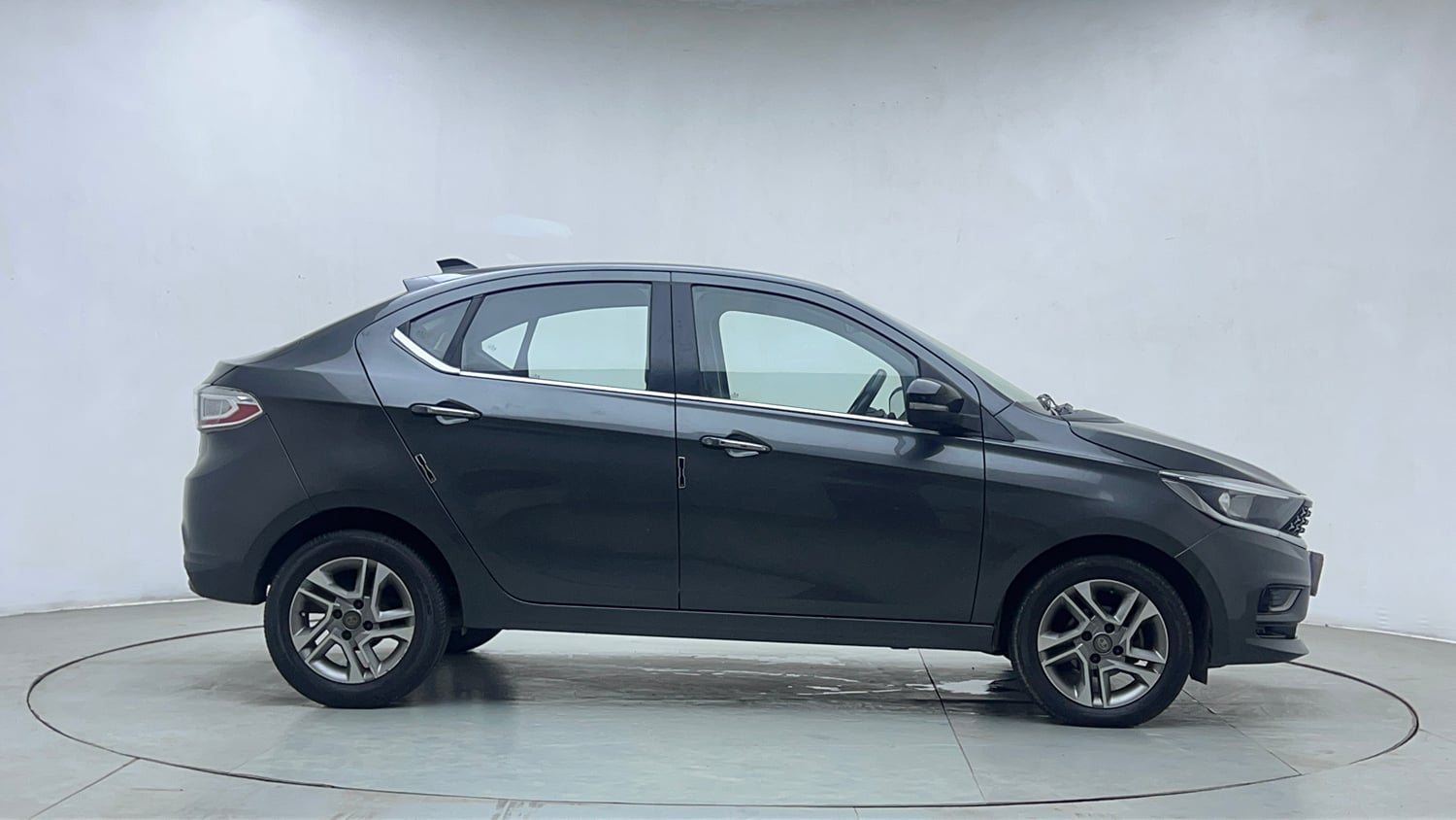 Used 2023 Tata Tigor XZA Plus Leatherette Pack Petrol Automatic exterior RIGHT SIDE VIEW